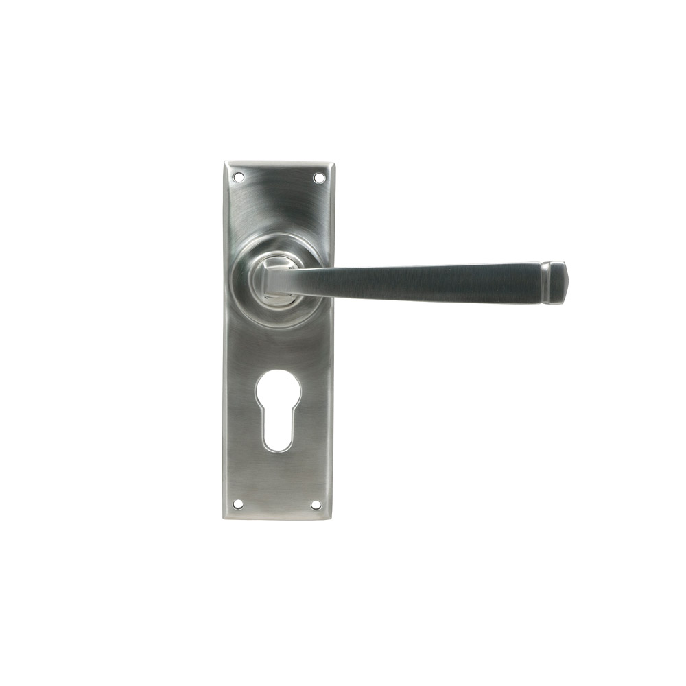 From the Anvil Marine 316 Stainless Steel Avon Lever Euro Lock Set - Satin